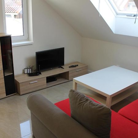 Apartmany Pri Auparku Piest'any Exteriör bild